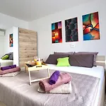 Quarto em Acomodações Particulares Kety *